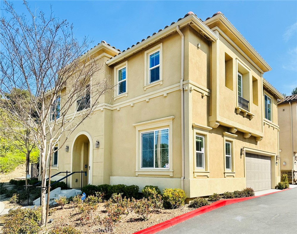 21122 Blossom Way