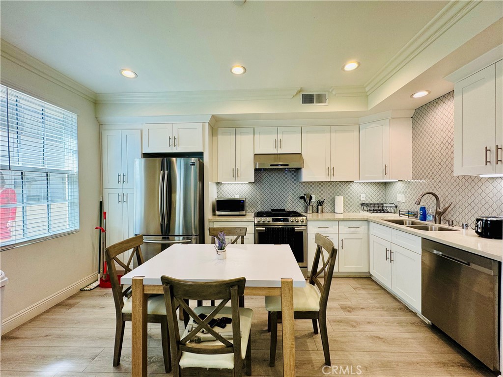 118 N allen Avenue 5