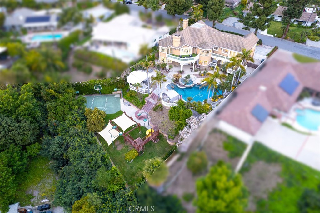 2701 Terraza Place