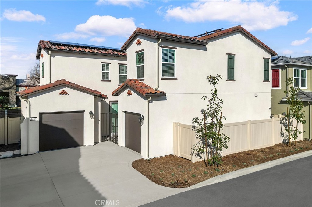 2102 Rio Grande