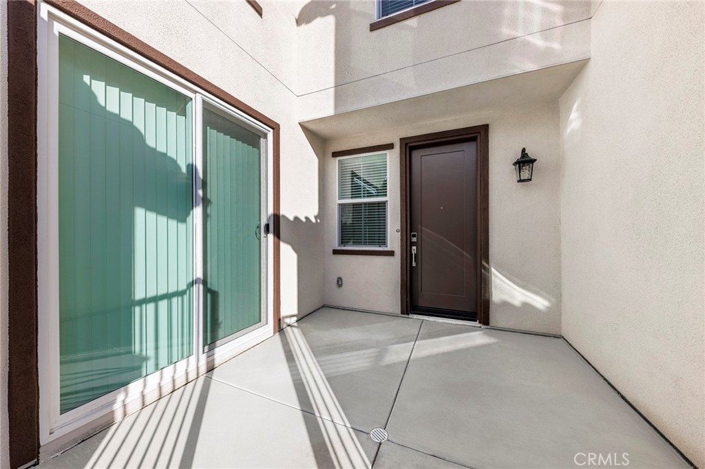 2102 Rio Grande