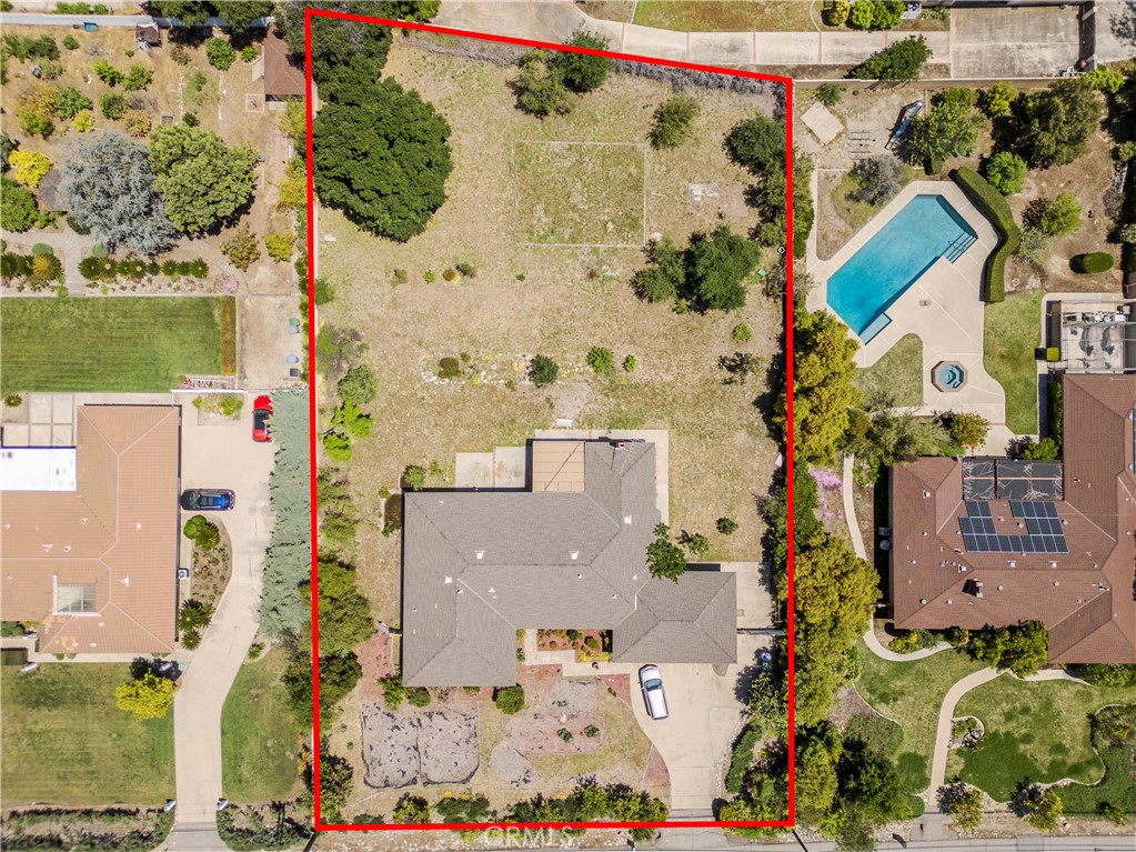 3518 North Mills Avenue