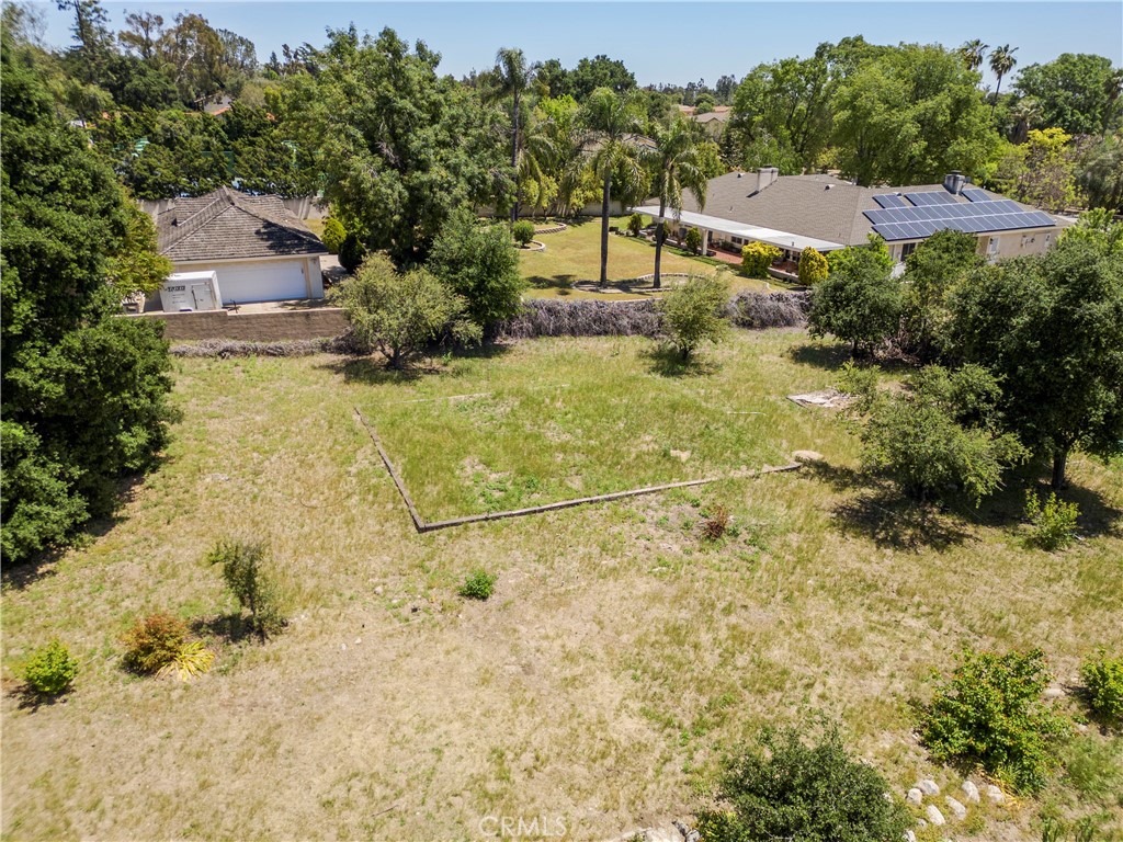 3518 North Mills Avenue