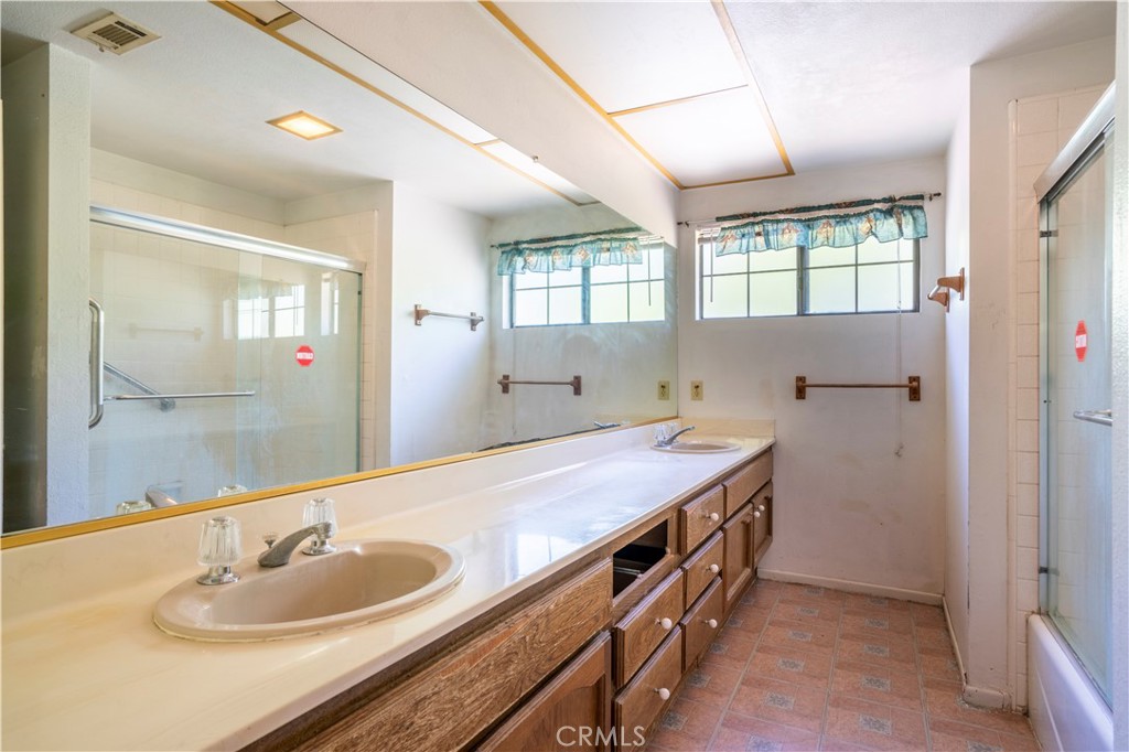 3518 North Mills Avenue