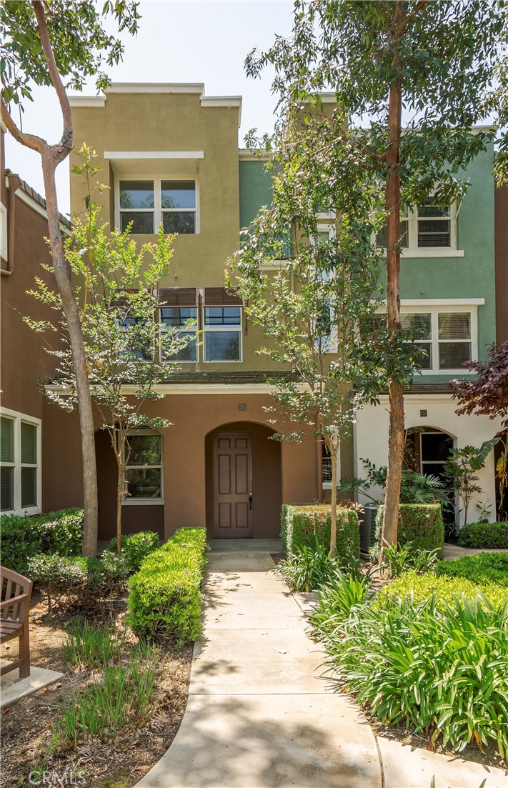 215 West Zinfandel Drive