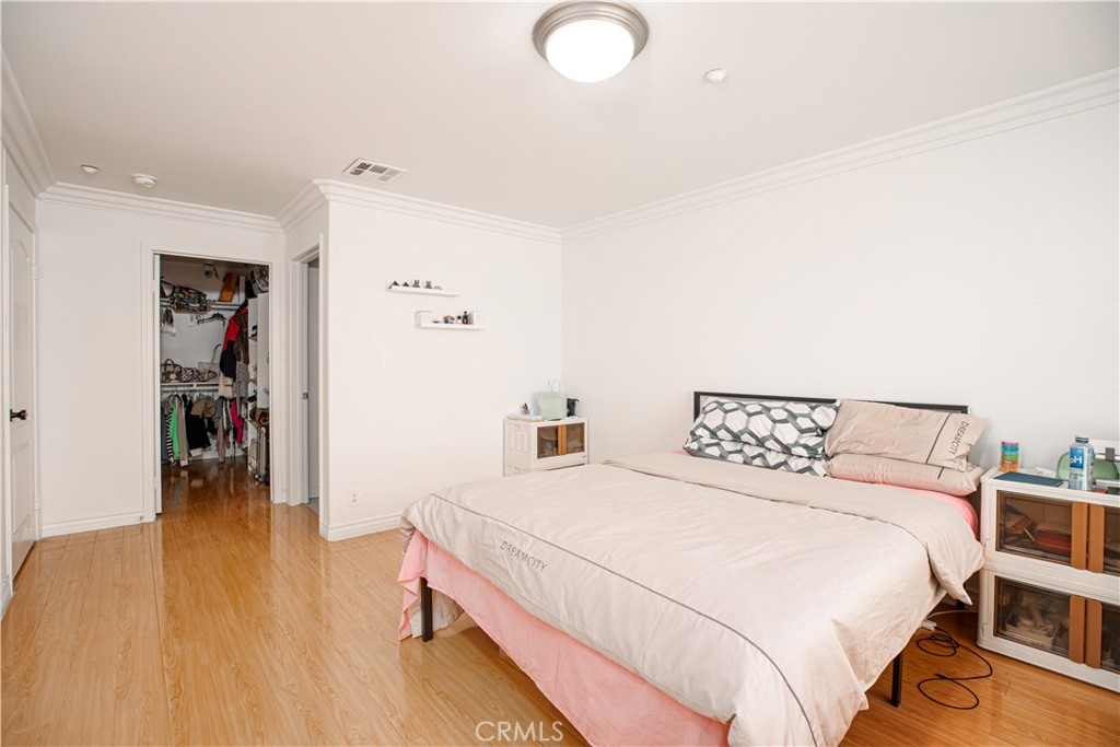 5241 Rosemead Boulevard B