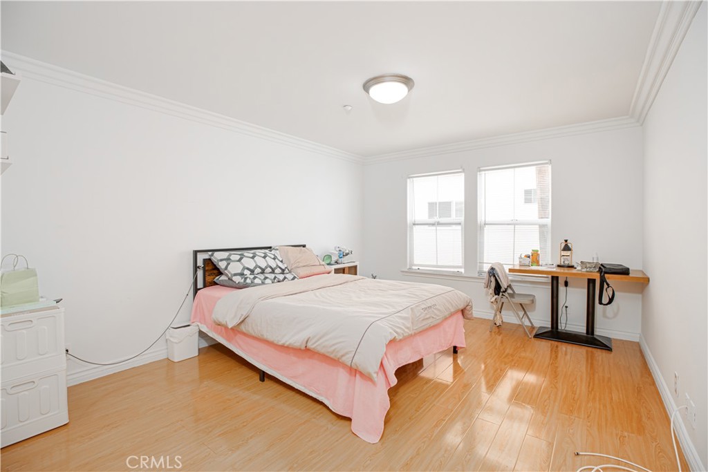 5241 Rosemead Boulevard B