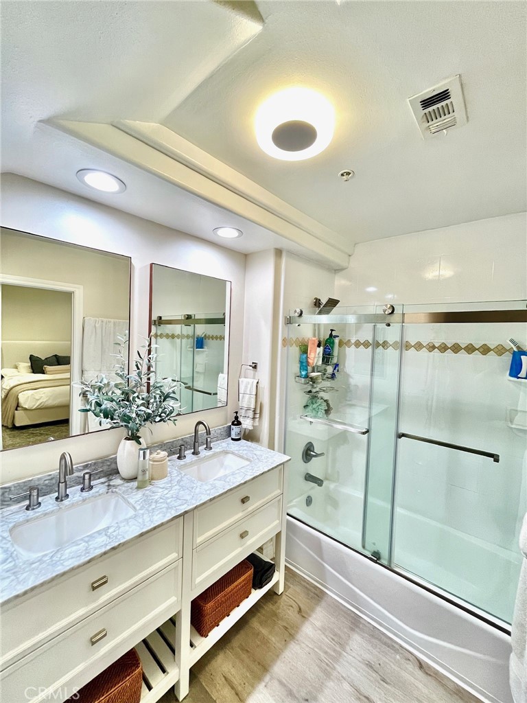 917 N Stoneman Avenue B