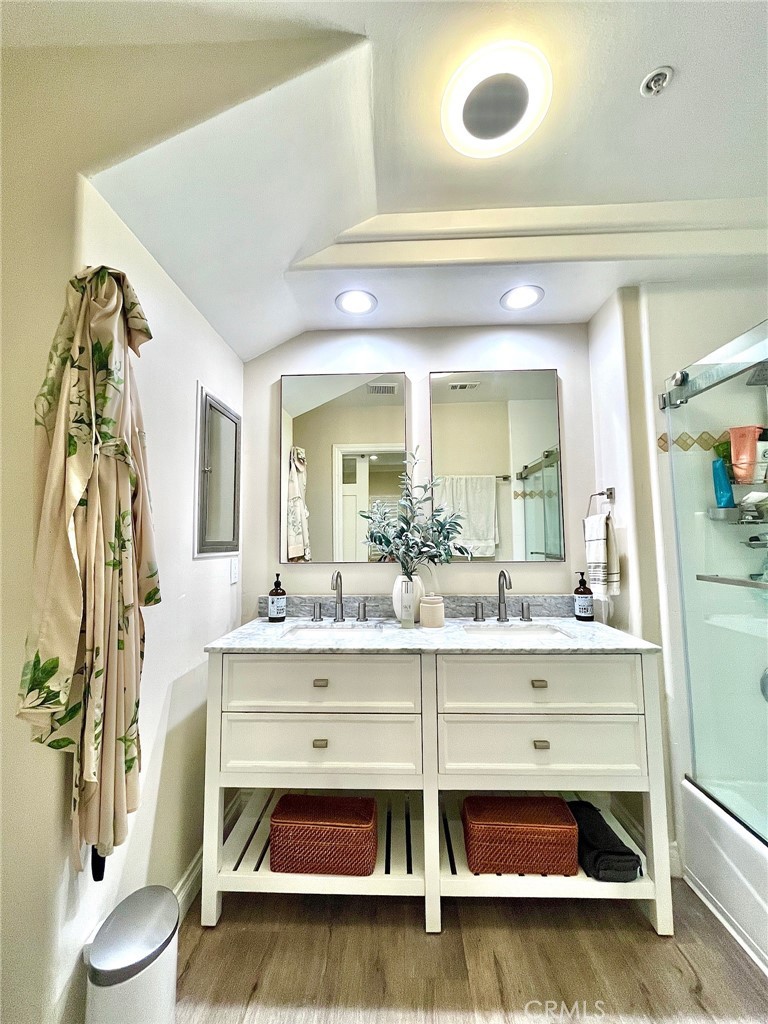 917 N Stoneman Avenue B