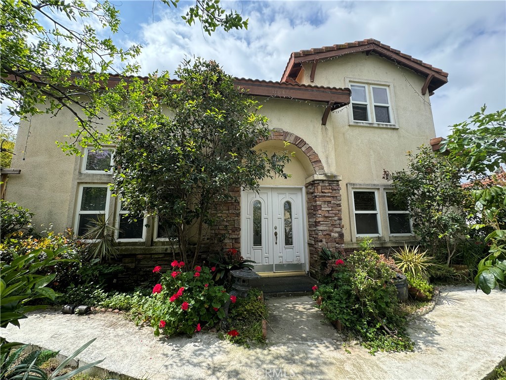 11042 Lower Azusa Road