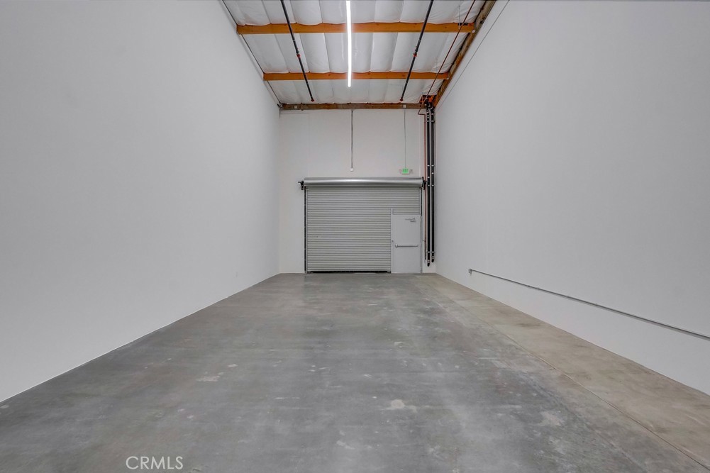 250 W CHESTNUT Avenue