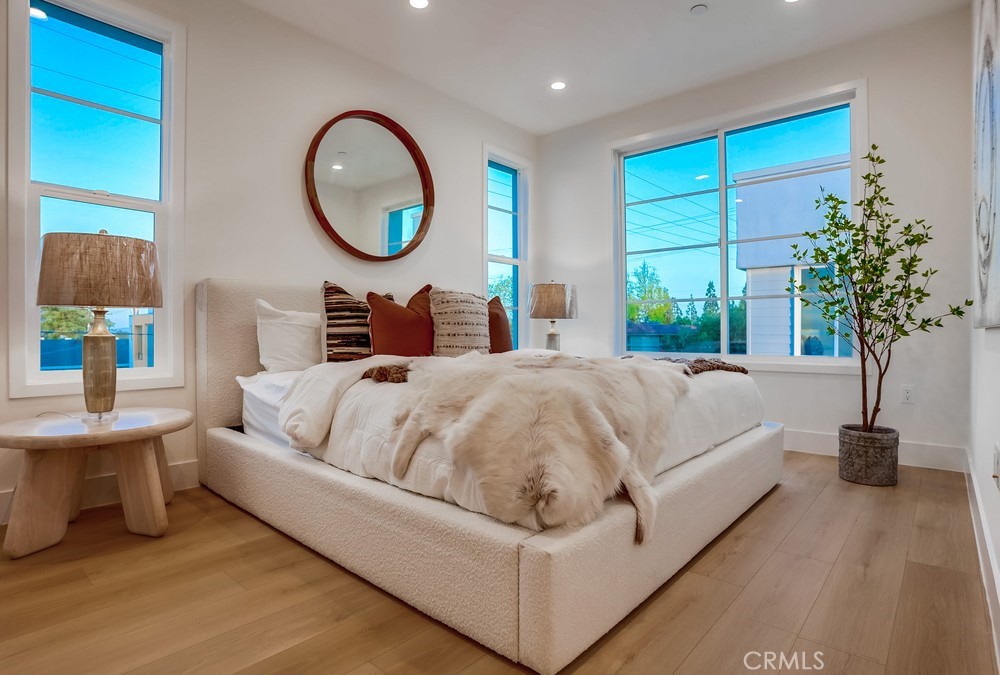 139 Saint Francis Street C