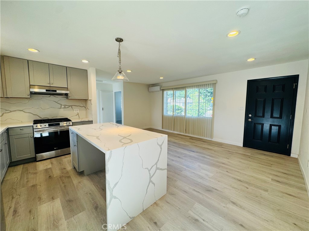 2803 Foss Avenue