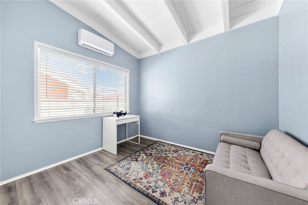 17049 Northam Street