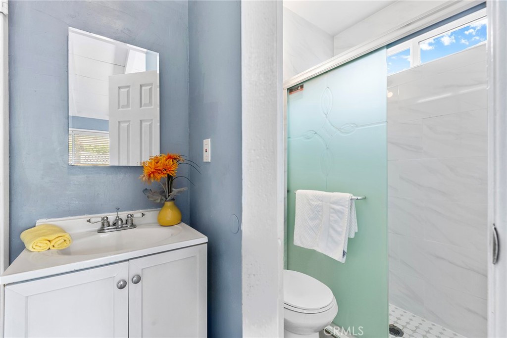 17049 Northam Street