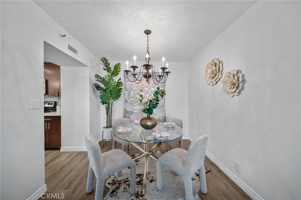 600 W 9th Street 209