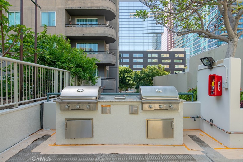 600 W 9th Street 209