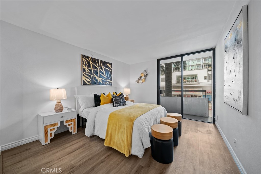 600 W 9th Street 209