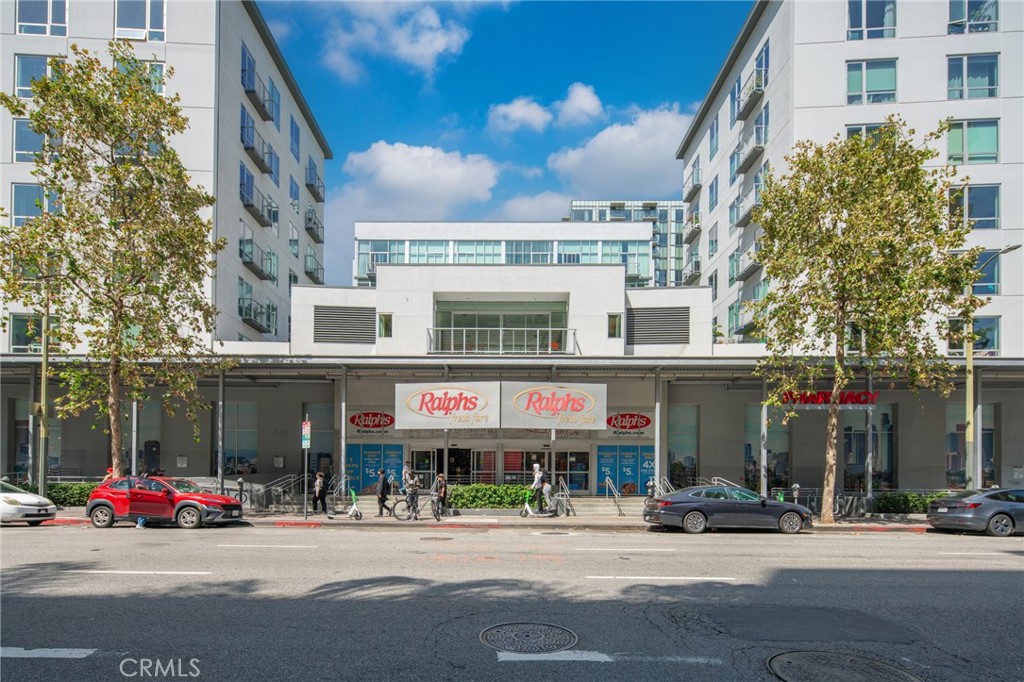 600 W 9th Street 209