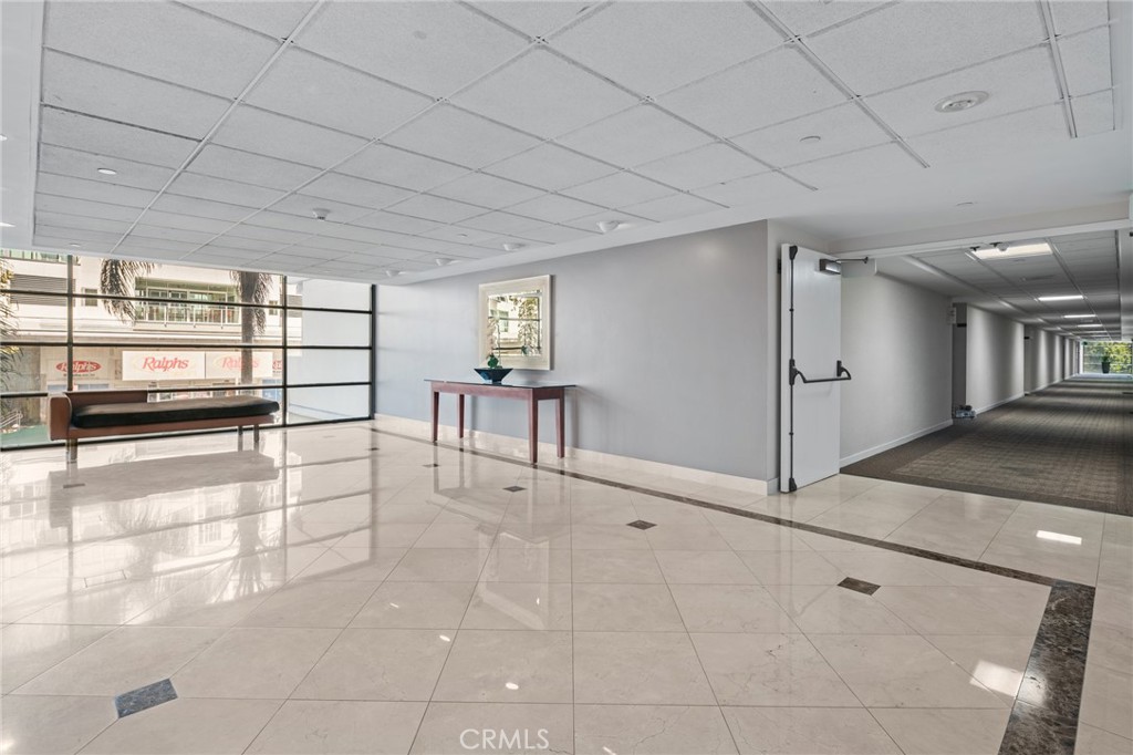 600 W 9th Street 209