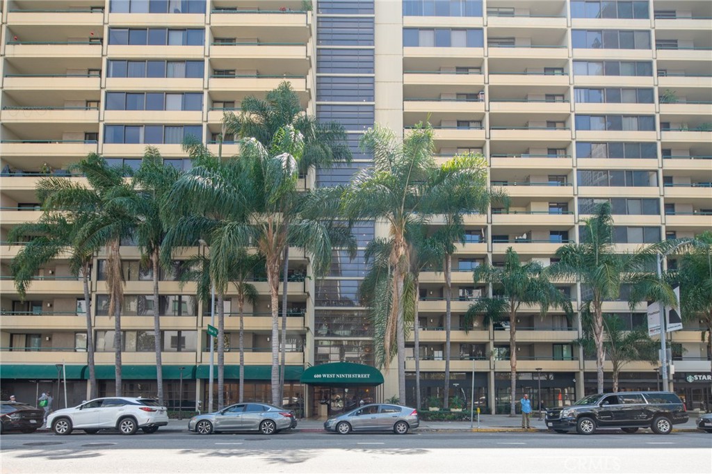 600 W 9th Street 209