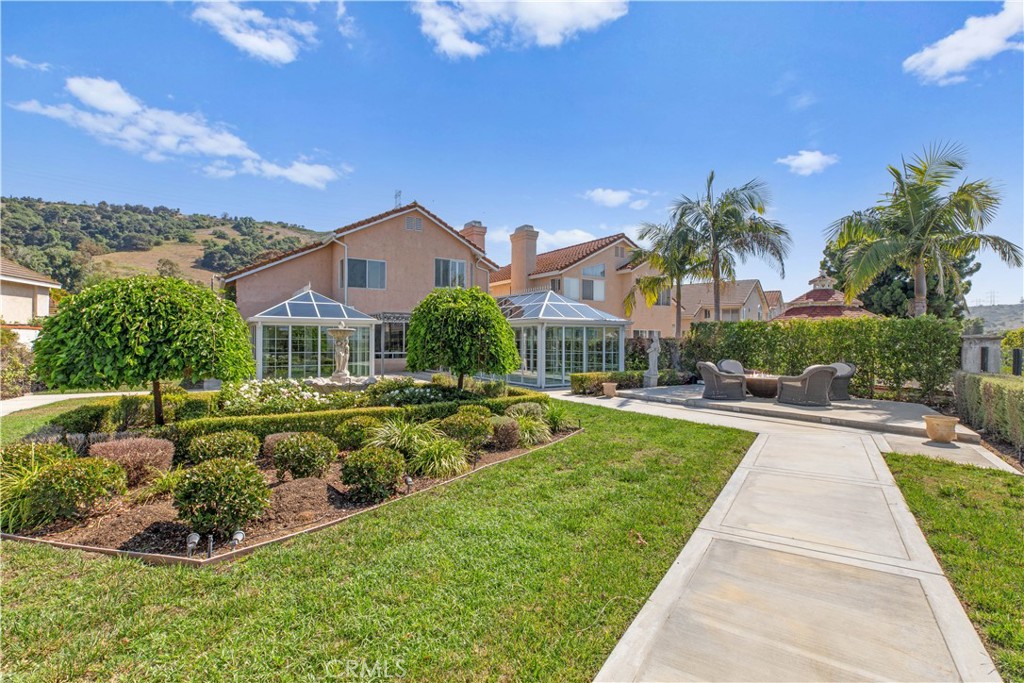 18493 Buttonwood Lane