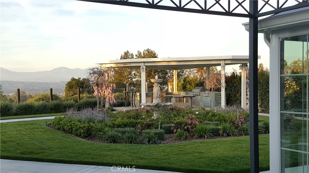 18493 Buttonwood Lane