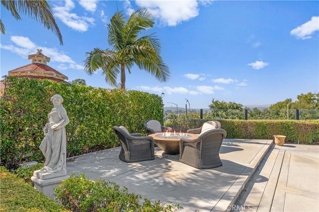 18493 Buttonwood Lane