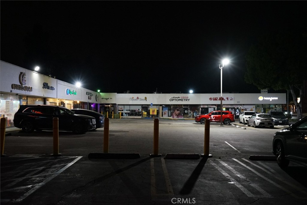 1037 S Baldwin Avenue