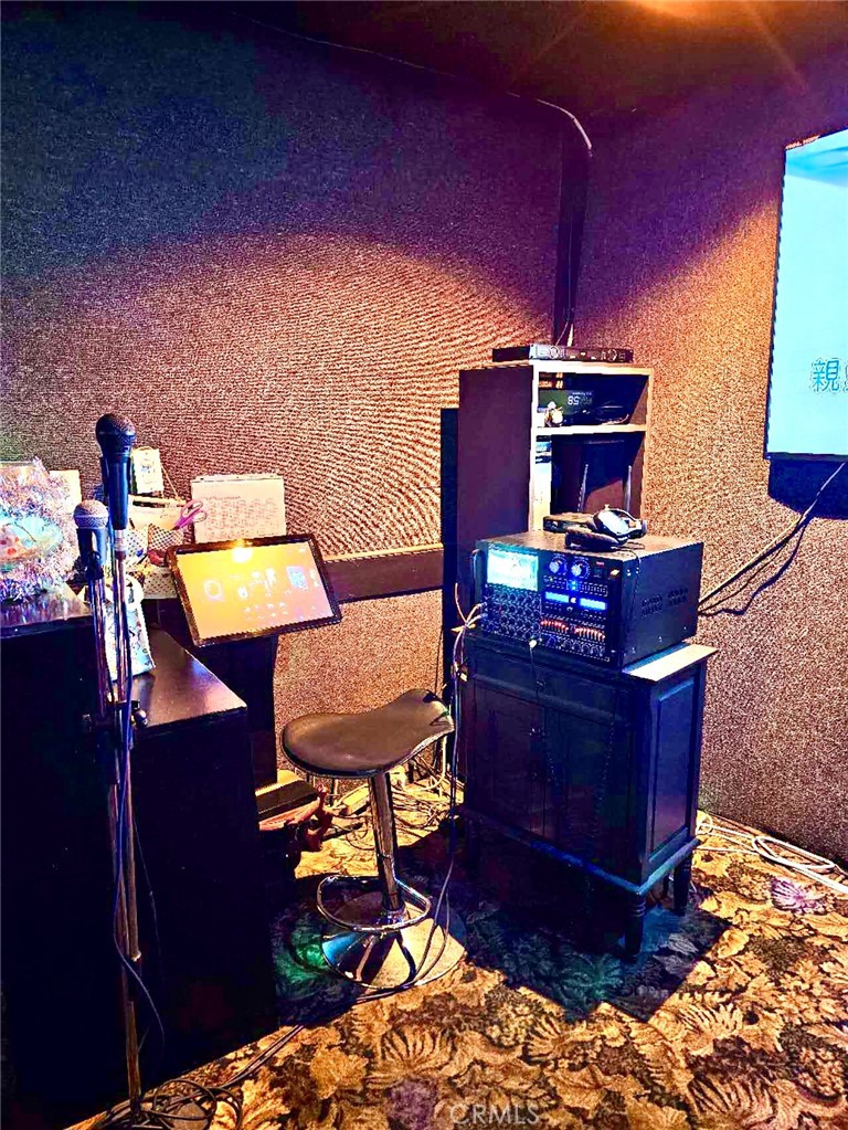 1037 S Baldwin Avenue