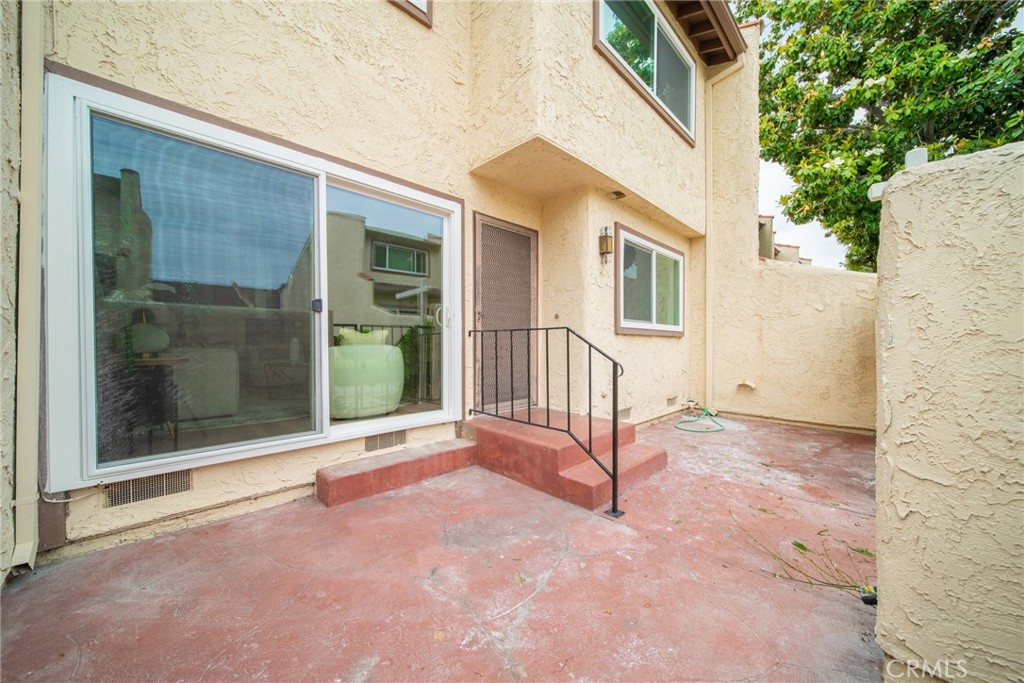 1835 Delta Ave
