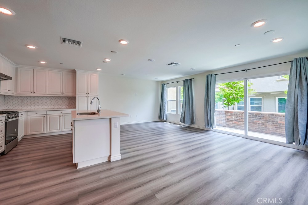 7155 Citrus Avenue 376