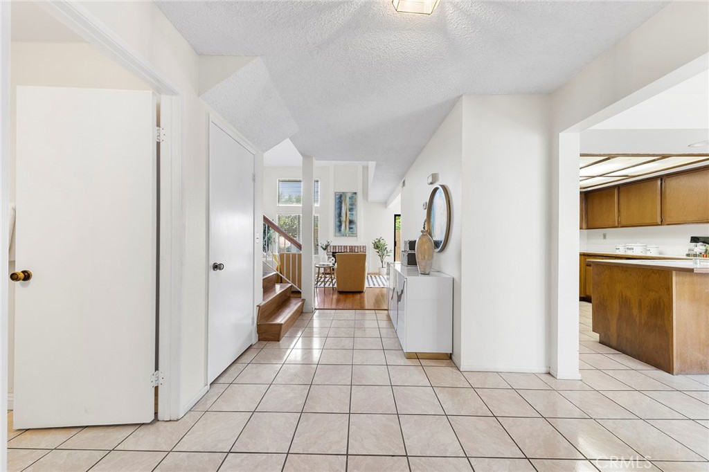 1119 Loxley Place