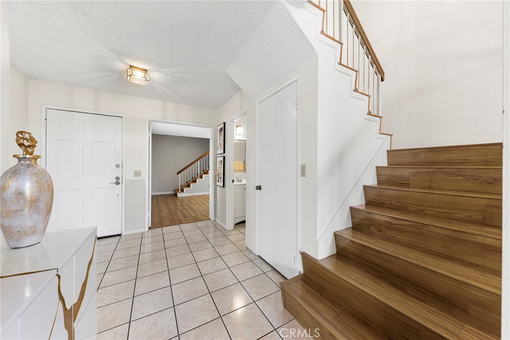 1119 Loxley Place