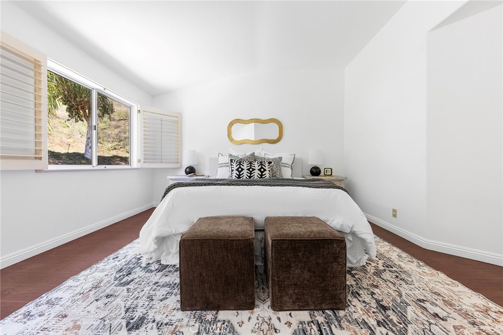 2640 La Salle Pointe