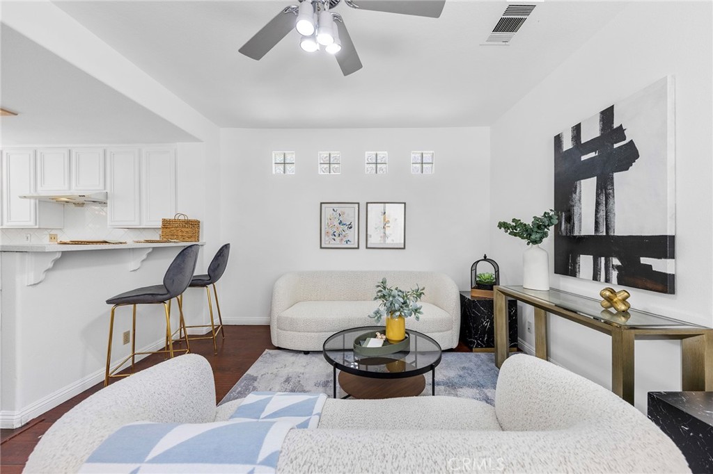 2640 La Salle Pointe