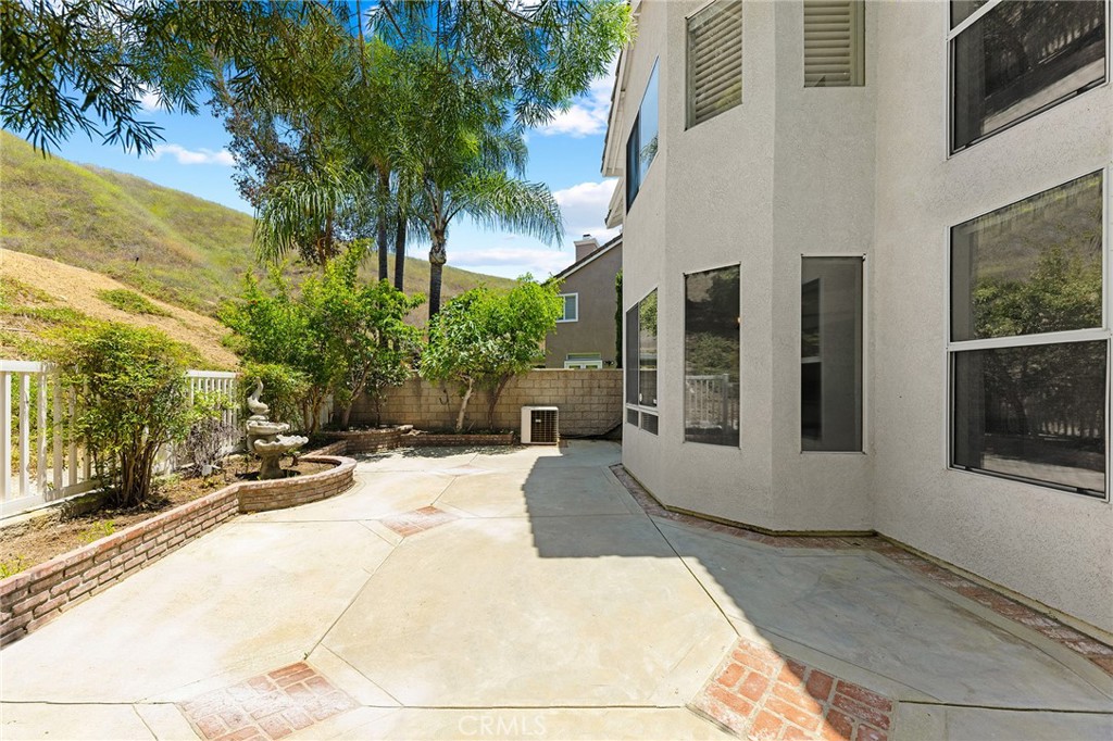 2640 La Salle Pointe