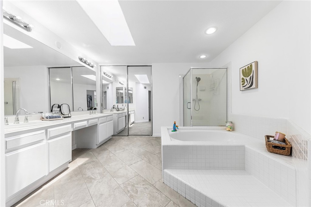 2640 La Salle Pointe