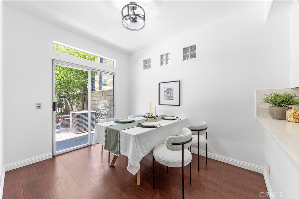 2640 La Salle Pointe