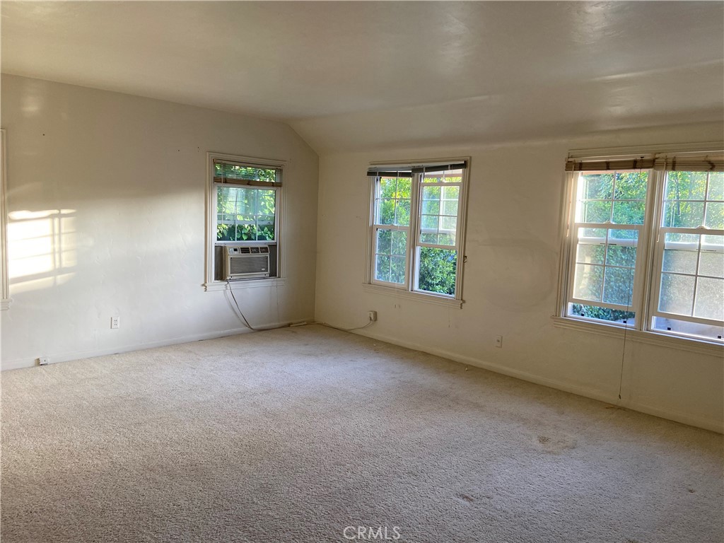 6956 San Gabriel Blvd 1