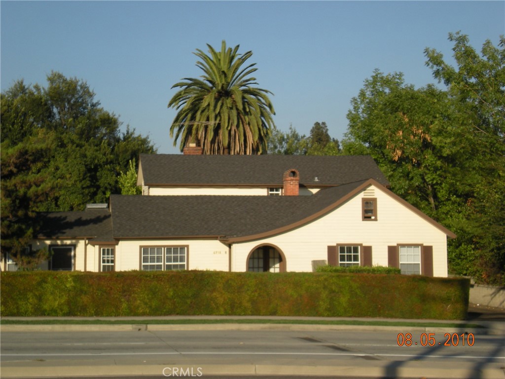 6956 San Gabriel Blvd 1