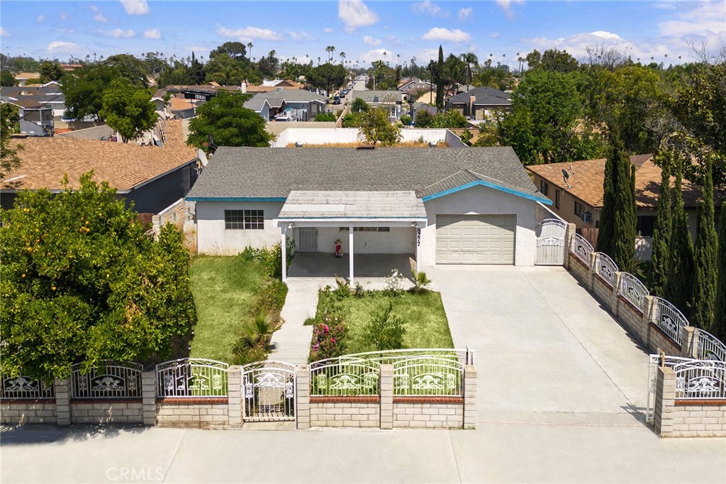 8277 Cherimoya Avenue