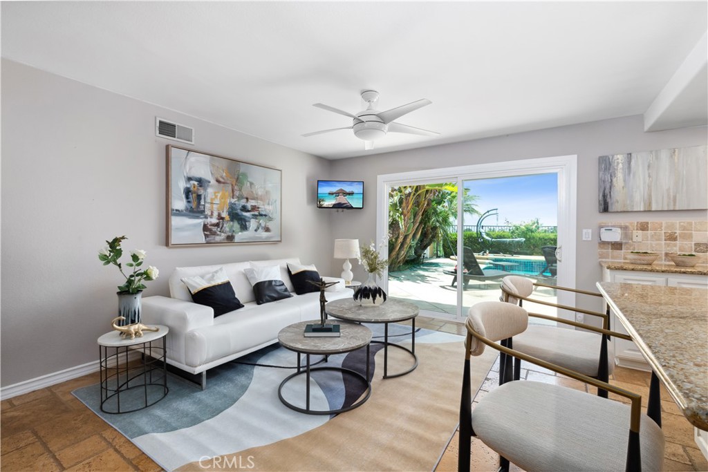 1506 S Fairway Knolls Road