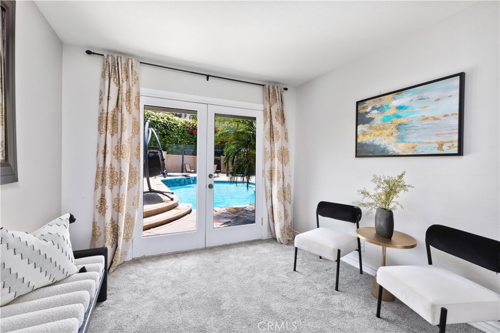 1506 S Fairway Knolls Road