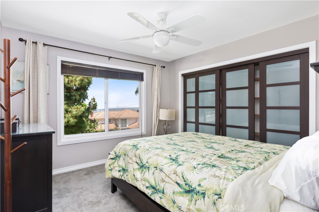 1506 S Fairway Knolls Road