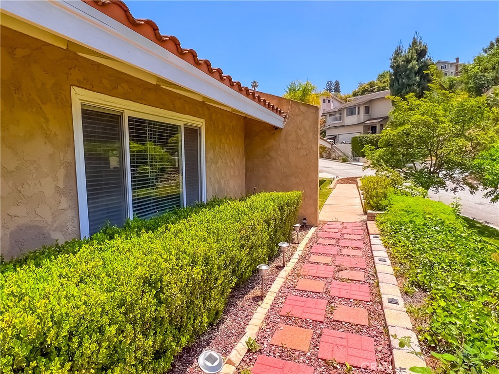 1506 S Fairway Knolls Road