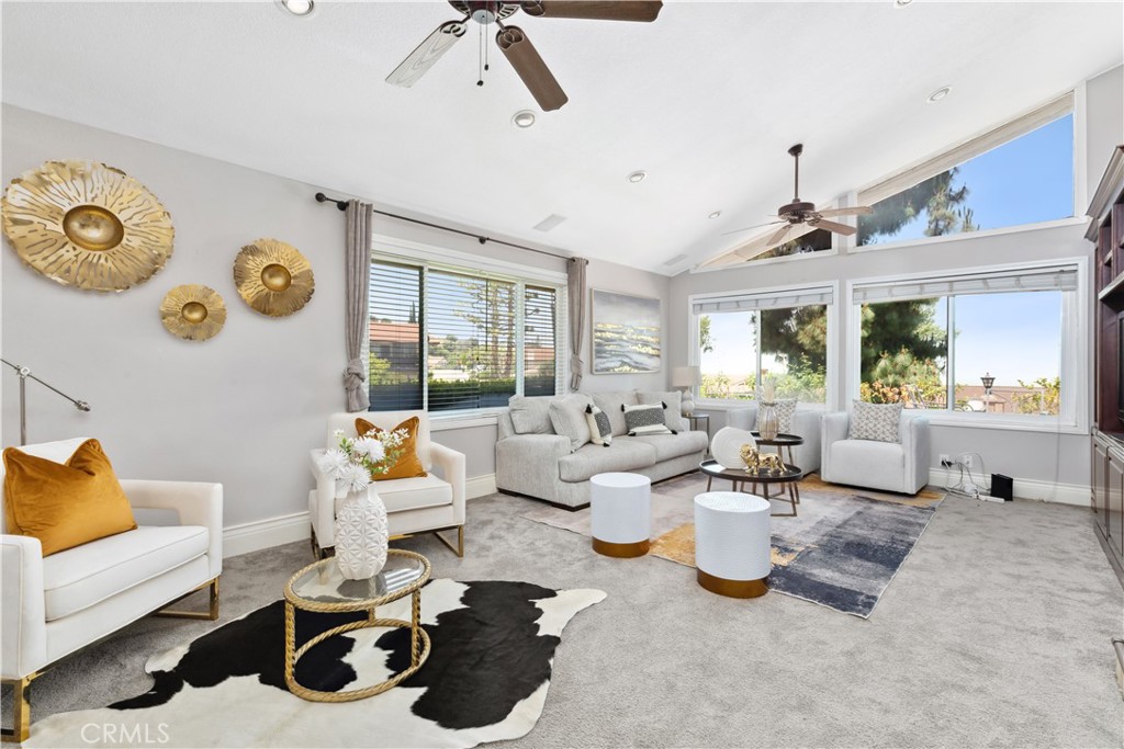 1506 S Fairway Knolls Road