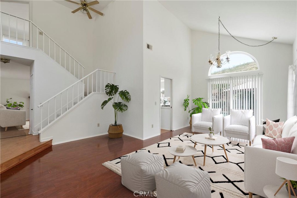 13596 Meadow Crest Drive