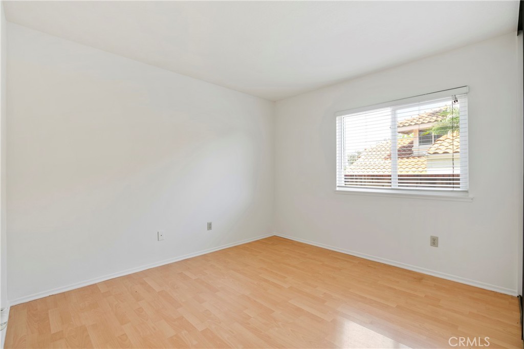 13596 Meadow Crest Drive