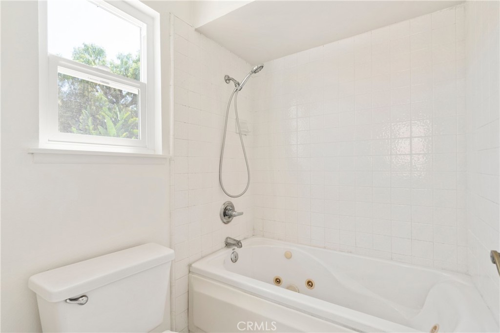 13596 Meadow Crest Drive